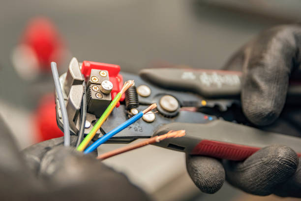 Best Commercial Electrician Services  in , IA